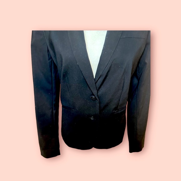 BANANA REPUBLIC - NWT Black Blazer. Size 6 - Picture 4 of 10